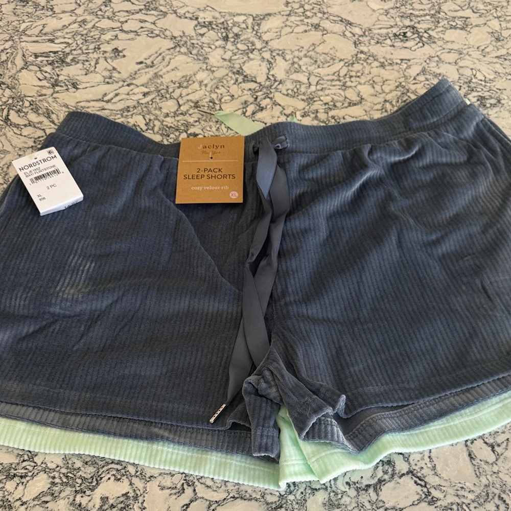 Nordstrom 2-Pack Ribbed Sleep Shorts in Navy and Light Green